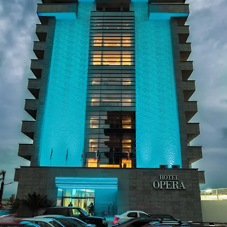 Opera Mamaia
