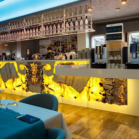 Opera Hotell Mamaia