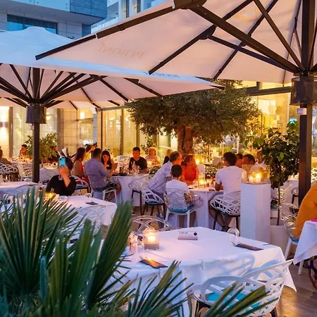 Opera Hotell